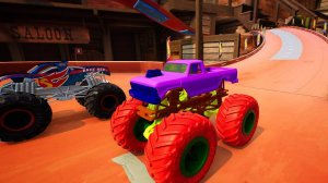 BIGFOOT Монстр-трак In Alley Race