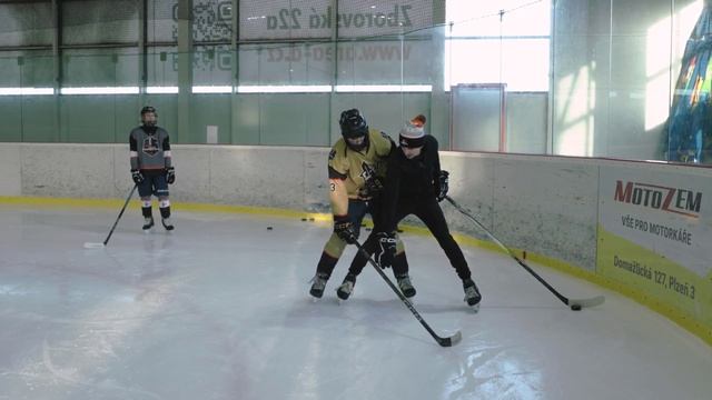 Puck Protection Body Positioning and Using a Defender’... смотреть онлайн