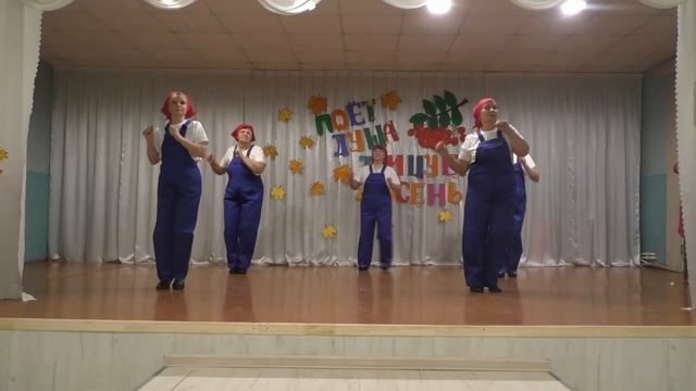 ТАНЕЦ ТРАКТОРИСТКА смотреть онлайн