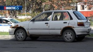 Брошенные и бесхозные машины во дворах уберут. В Южно-Сахалинске наводят порядок