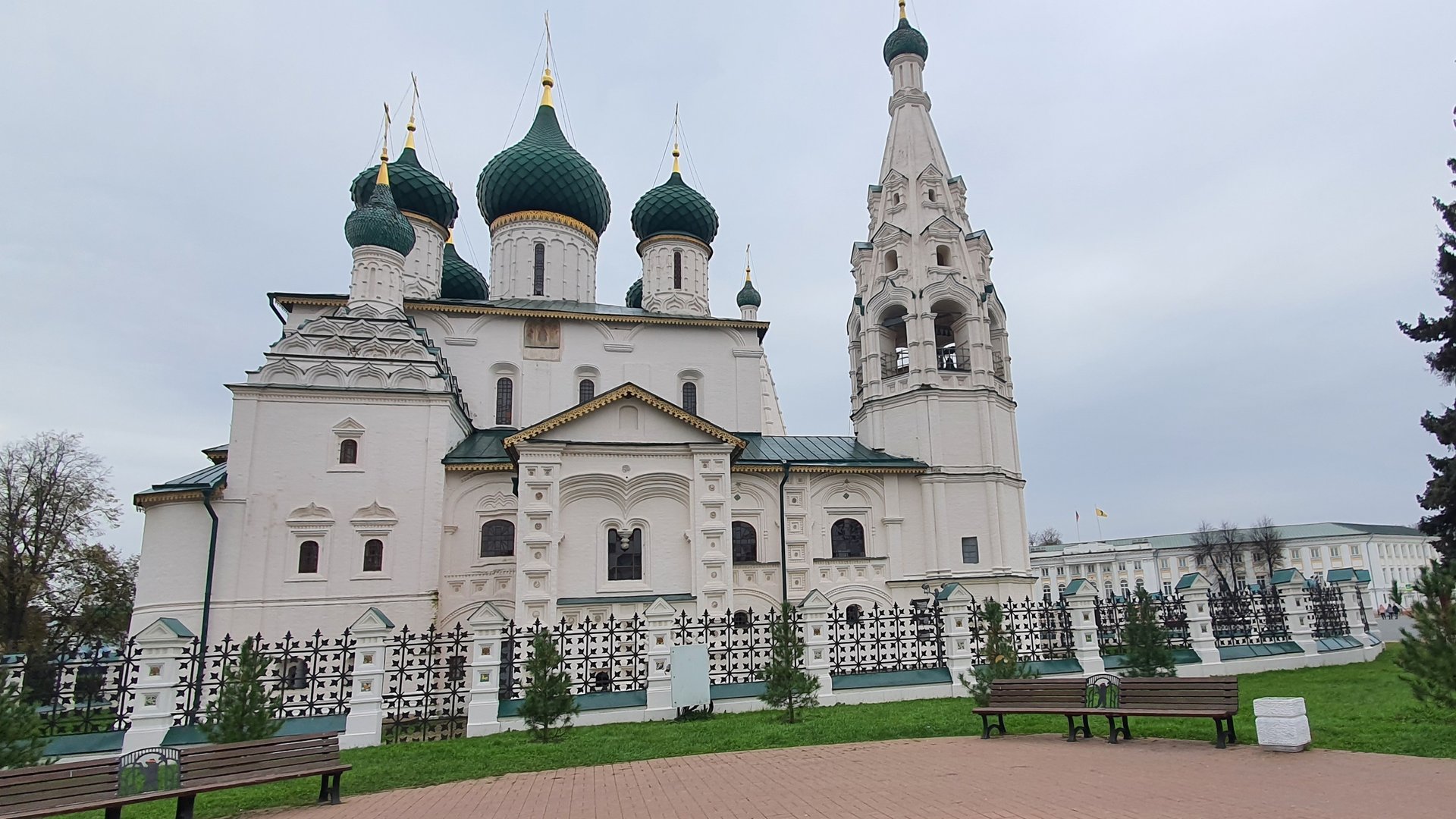 Церковь Ильи Пророка. XVII век. Ярославль. Самый узнаваемый символ города. смотреть онлайн