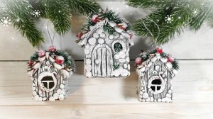 Ёлочные игрушки домики из лёгкого пластилина. Новогодние игрушки своими руками. Поделки в школу