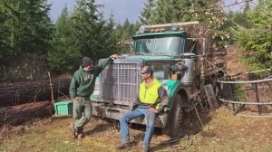 Этот забытый трак нашли в лесу. Поставят его на ход ?