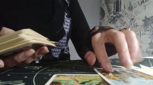 Мысли мужчины о вас в эти минуты? Расклад Таро