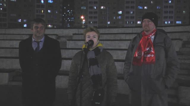 Нерешенные социальные проблемы в "Некрасовке" на встрече с депутатом ГД от КПРФ Денисом Парфеновым смотреть онлайн