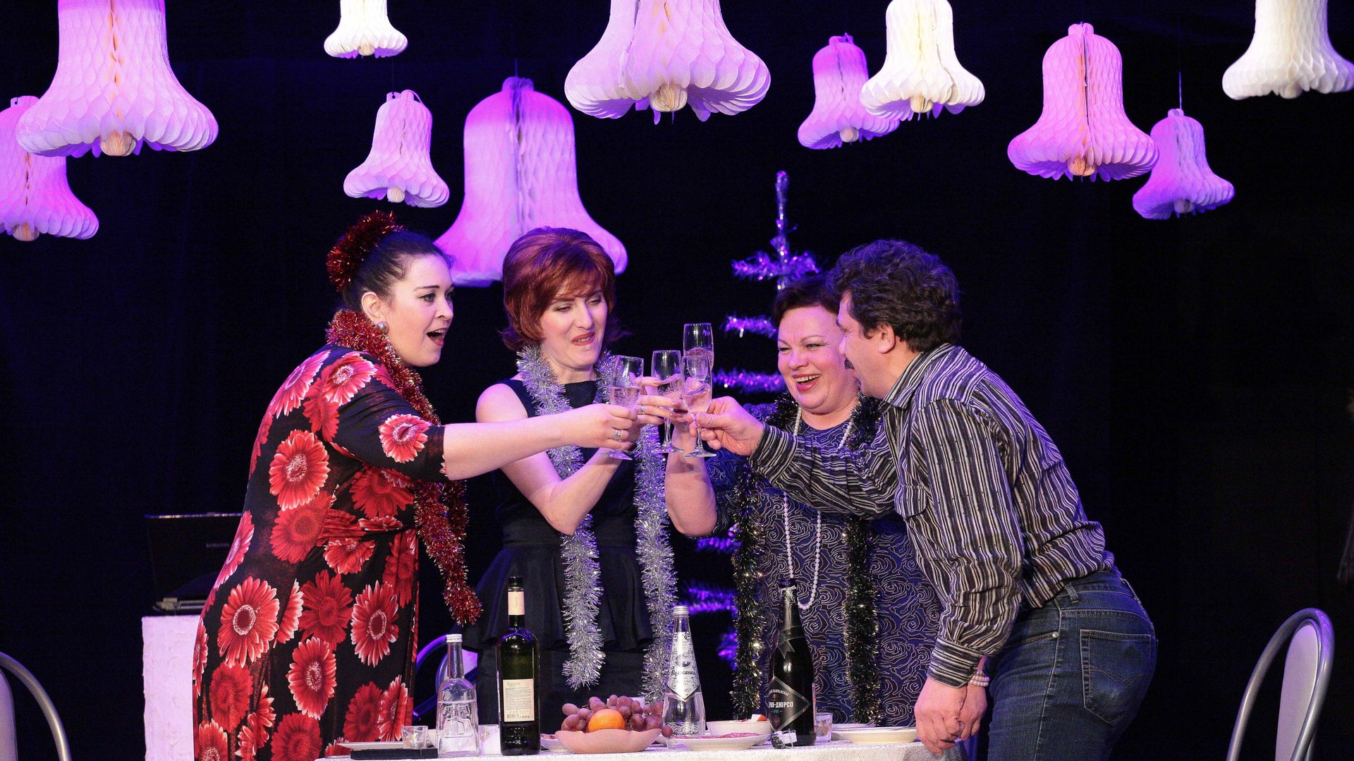 Дуры мы дуры или Одинокая женщина с мужем. (Постановка 2017г.) смотреть онлайн