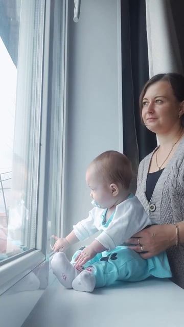 Я больше ни с кем не разговариваю так как раньше. Всё это дружеское дерьмо исчезло , когда я поняла