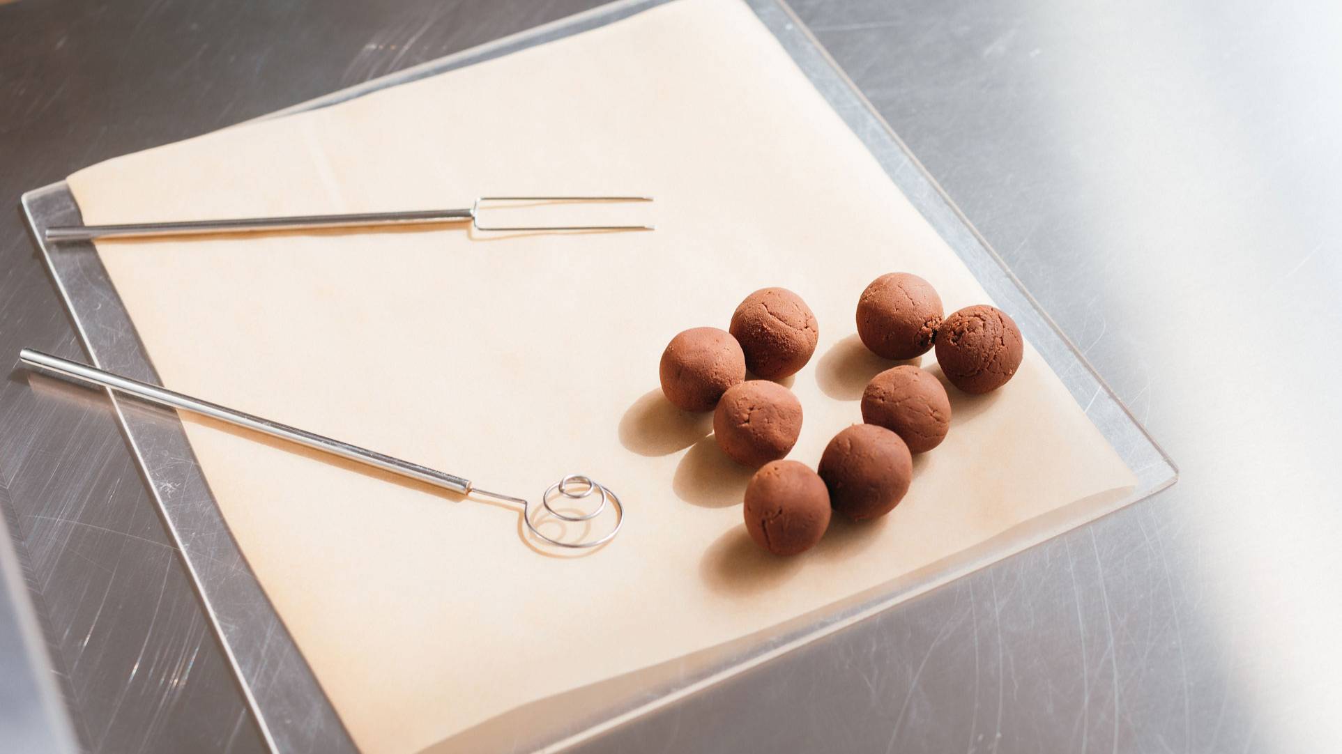 Видеосъемка для вашего бизнеса. Шоколадные конфеты ручной работы BonGemma