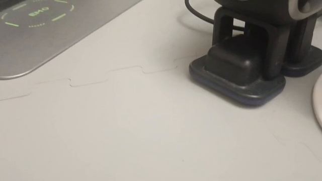 жизнь Emo и Eilik