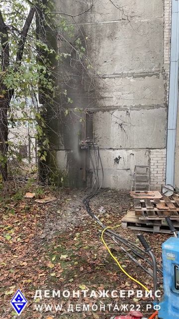 Делаем проемы там где их до этого не было смотреть онлайн