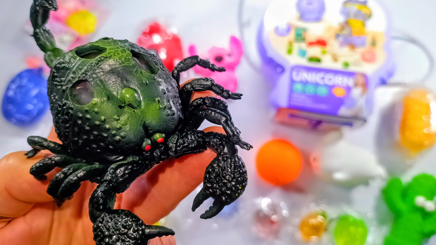 АСМР РАСПАКОВКА сквишей 🥰 антистрессы АСМР Таба лапки 🐾 приятные звуки АСМР 👀 смотреть онлайн