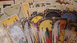 ТАРО РАСКЛАД\ КАКАЯ ПРАВДА ВЫПОЛЗЕТ НАРУЖУ?!