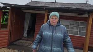 Сафар купил стройматериалы  и начал строительство.