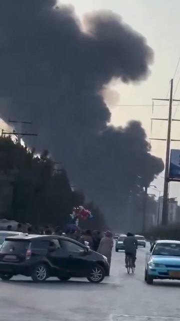 Пакистан нанес авиаудар по Кабулу смотреть онлайн