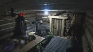 ЖИВУ В ЛЕСНОМ ДОМЕ. УДАРИЛИ МОРОЗЫ. ЗАМËРЗНУ ИЛИ НЕТ? ЖИЗНЬ В ТАЙГЕ ЗИМОЙ.