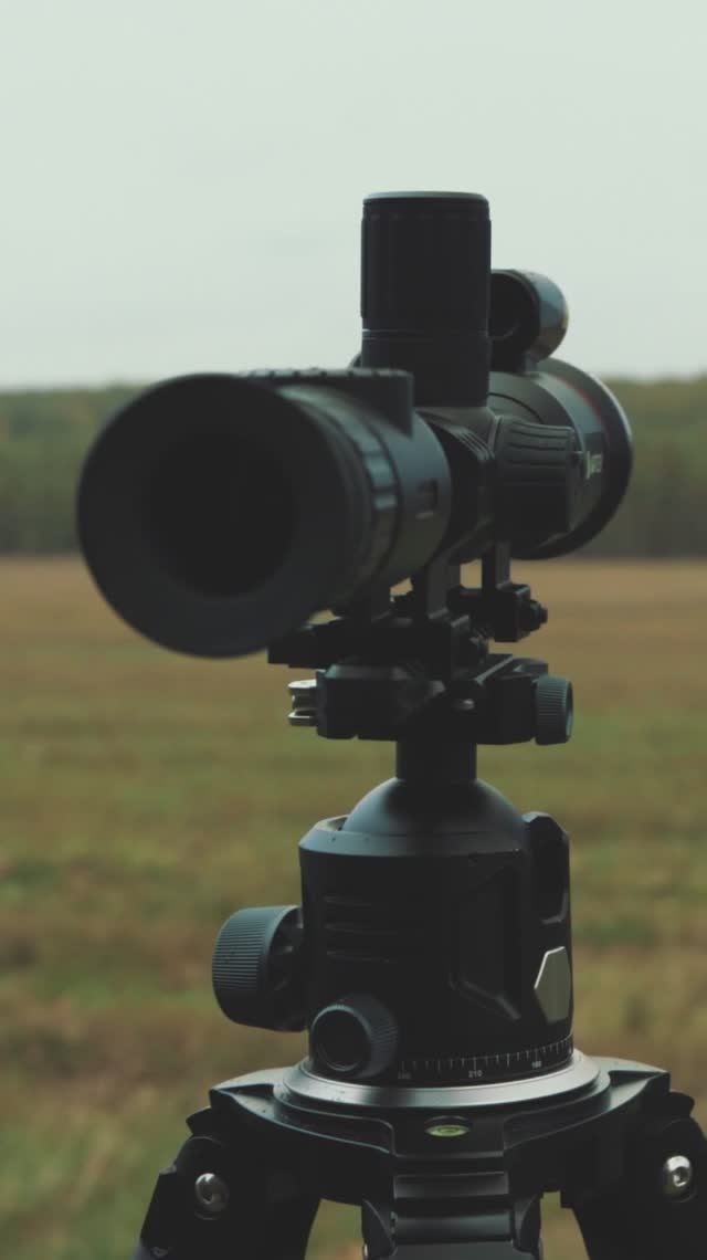 Премиальный тепловизионный прицел для охоты ATOMOS смотреть онлайн