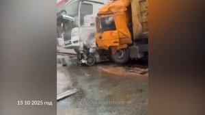 Уфа. ДТП. Новожёнова .15 10 2025 крупная авария.Отказали тормоза?