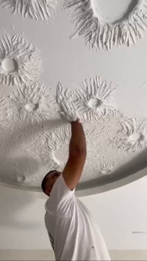 ЛУНА НА ПОТОЛКЕ