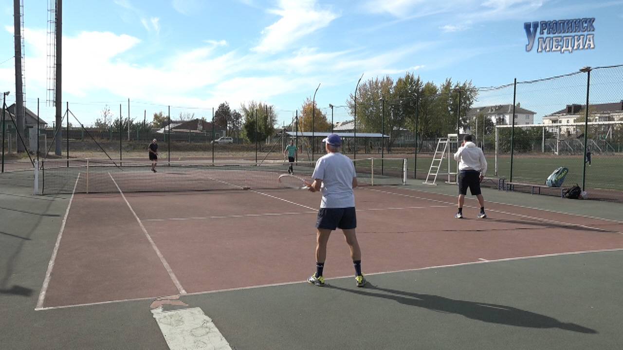 Турнир к 35-летию Большого тенниса в Урюпинске смотреть онлайн