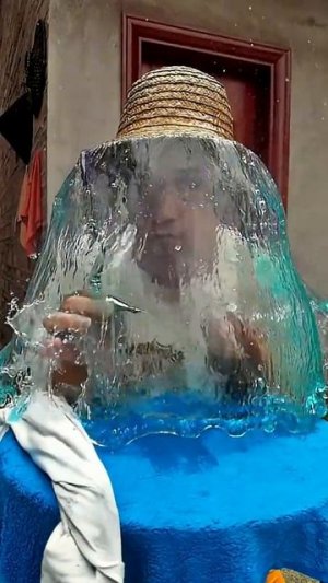 Gaosu Sheying (literally "High-Speed Photography") is a Chinese artist who creates mesmerizing sl..