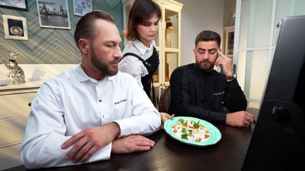 Черный список. На кухне: Санкт-Петербург. Квартира №162