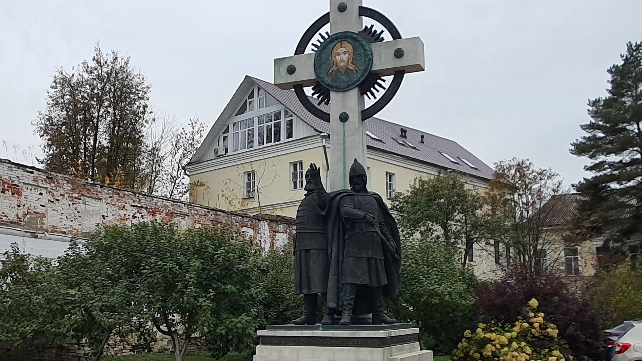 Спасо-Афанасиевский Ярославский мужской монастырь. Основан в 1615 году. смотреть онлайн