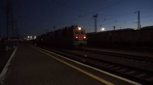 Электровоз ВЛ80С-739 с паровозом Ем-3753