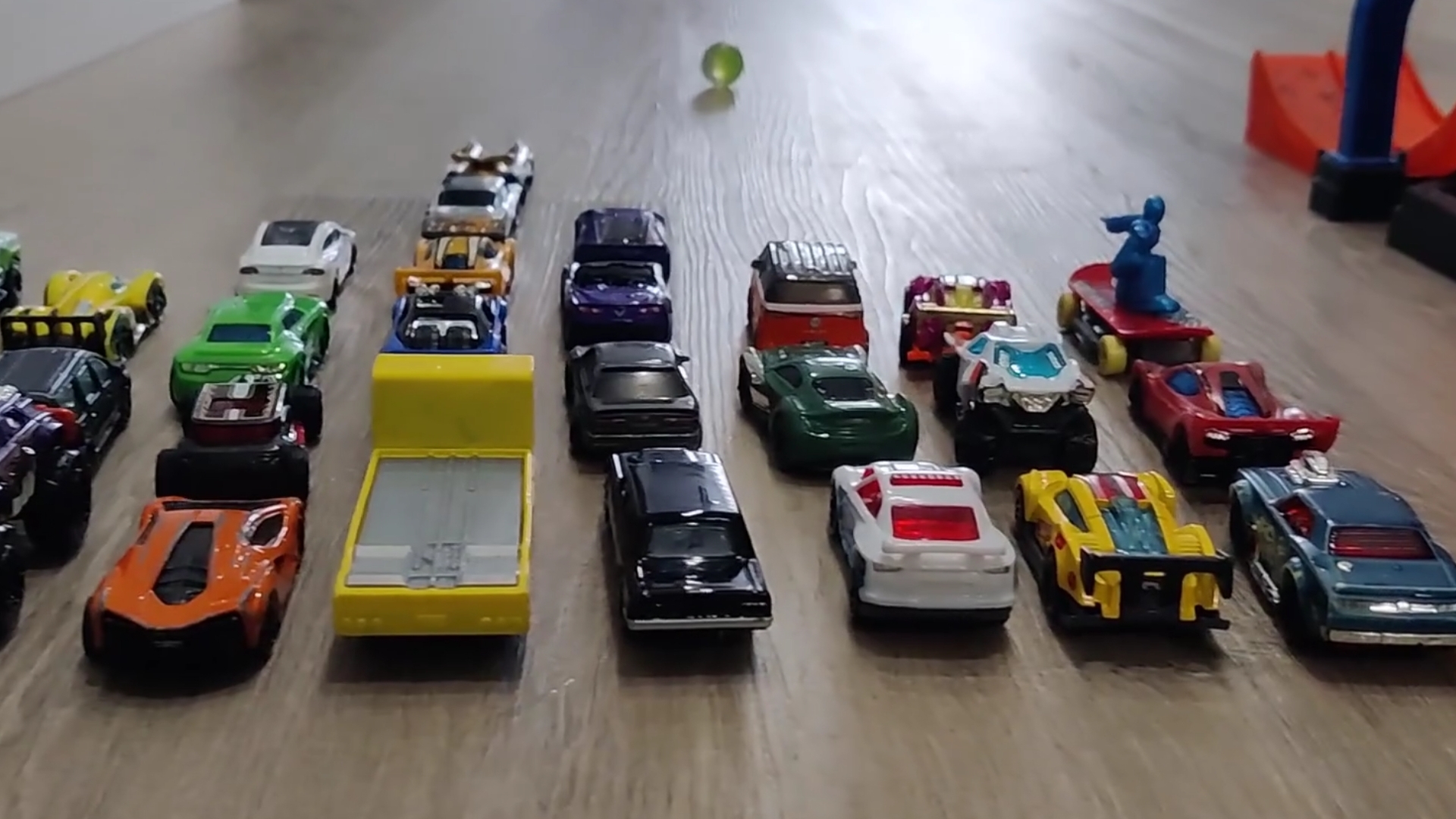 Спасение затонувших машинок