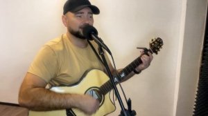 Под окном черемуха колышется