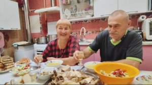 Жизнь в деревне 🏡 // забой бройлеров 🥴// мастер класс от Ларисы 🔥 и тост от Саши👍