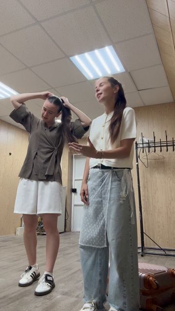 что мы делаем перед выходом на сцену👀