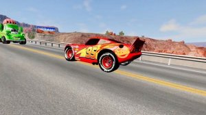 ЭПИЧНЫЙ ПОБЕГ  МОНСТР ТРАК ПРОТИВ СУПЕР АВТОМОБИЛЯ В BEAMNG DRIVE