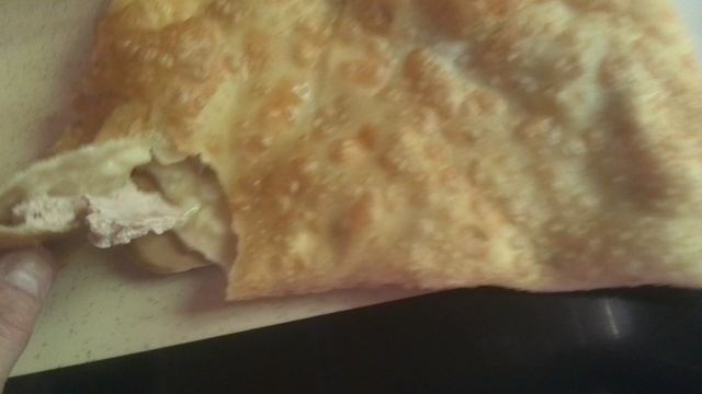 Местные чебуреки и варёная кукуруза (наш отдых 2024 год Темрюкский р-н Азовское море) смотреть онлайн