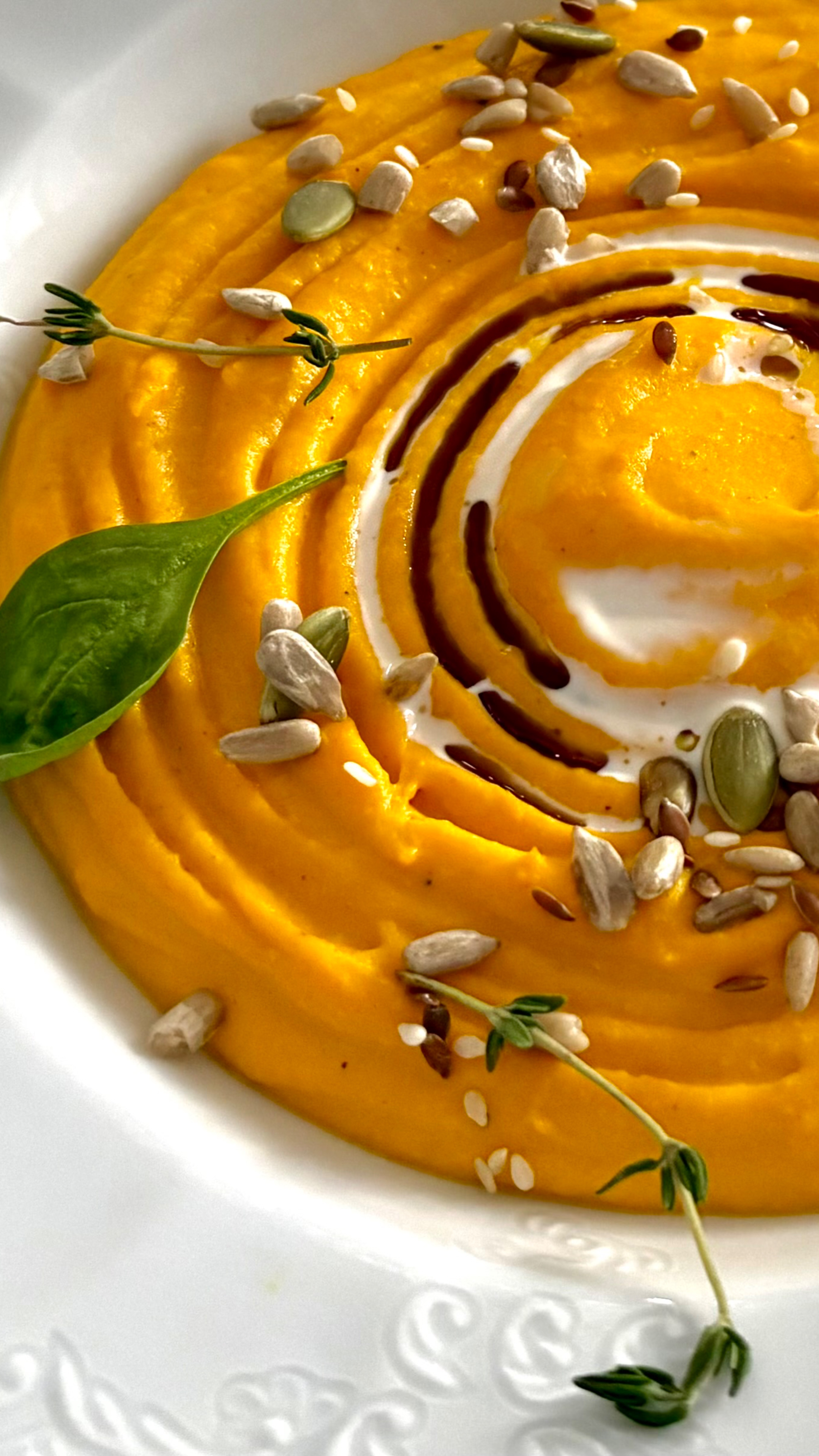 Запечённый крем-суп из тыквы и батата 🌱