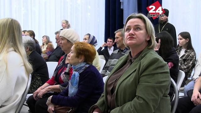 Более 100 работ представлено на новой выставке смотреть онлайн