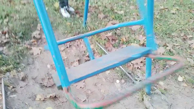 сломанные качели смотреть онлайн