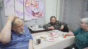 КАК ВКУСНО КУШАЕМ ВСЕЙ СЕМЬЁЙ СЕЛЬДЬ ПОД ШУБОЙ И БУТЕРБРОДЫ С СЫРОМ