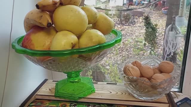 ХОТЕЛОСЬ БЫ ЛУЧШЕ НО И ТАК ВСЁ ХОРОШО, ПОВСЕДНЕВНАЯ ЖИЗНЬ смотреть онлайн