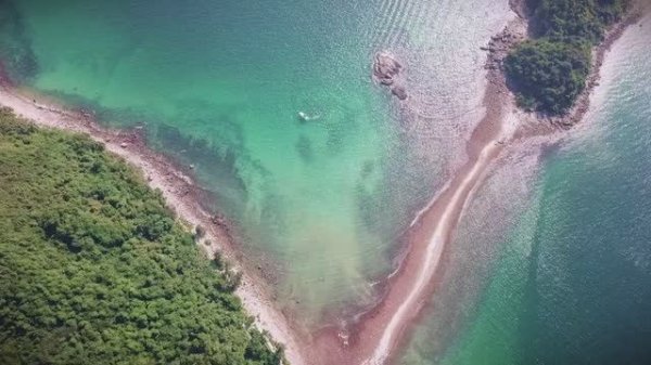 Ambient Light - Beautiful Motivational Music