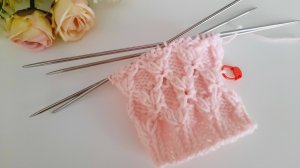 Красивый объемный узор по кругу..