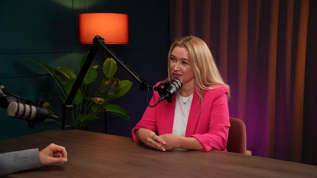 Кутузова Анна — про путь женщины в бизнесе, работу с зуммерами и секреты масштабирования