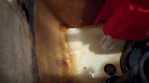 Замена заливного клапана бачка унитаза старого образца с боковой подводкой