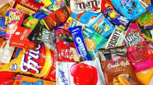 ЧТО МЫ КУПИЛИ В ПЯТЁРОЧКЕ? МЕГА ШОПИНГ! ПОКУПАЕМ КУЧУ СЛАДОСТЕЙ. Видео для детей