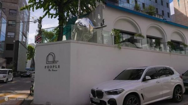 명품샵이 즐비한 청담동 명품거리, 고급 주택가 빌라촌, 도시 백색 소음, 서울 여행 워커.