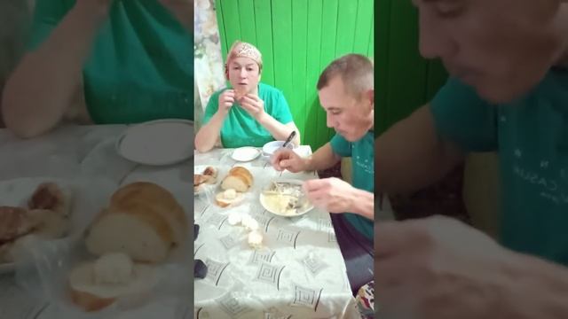 Приятного аппетита 😋 смотреть онлайн