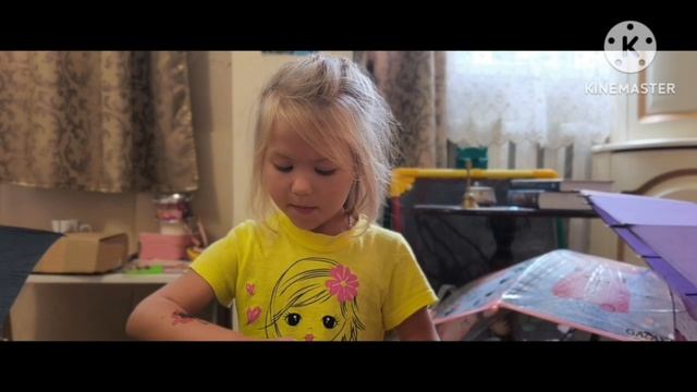 Маленькая санкиртанщица!