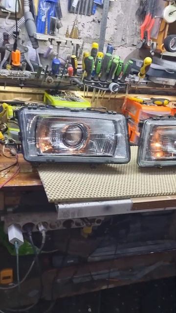 Фары NewРетро Audi 80B3