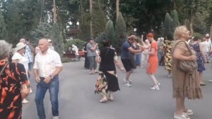 Ты меня свела с ума в эти белые ночи!!!💃🌹Танцы в парке Горького!!!💃🌹Харьков 2021