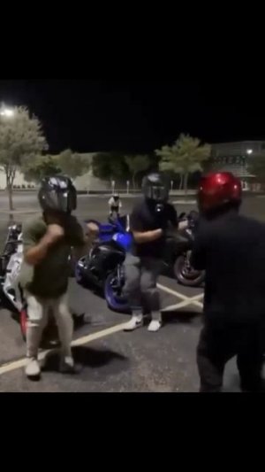 Будешь таким же скучным как байкер