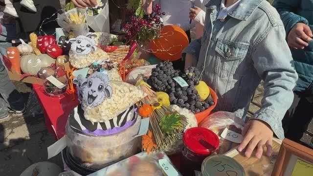 17-10-2025 г. Традиционная осенняя ярмарка состоялась на базе школы N°1 аула Кошехабль. смотреть онлайн